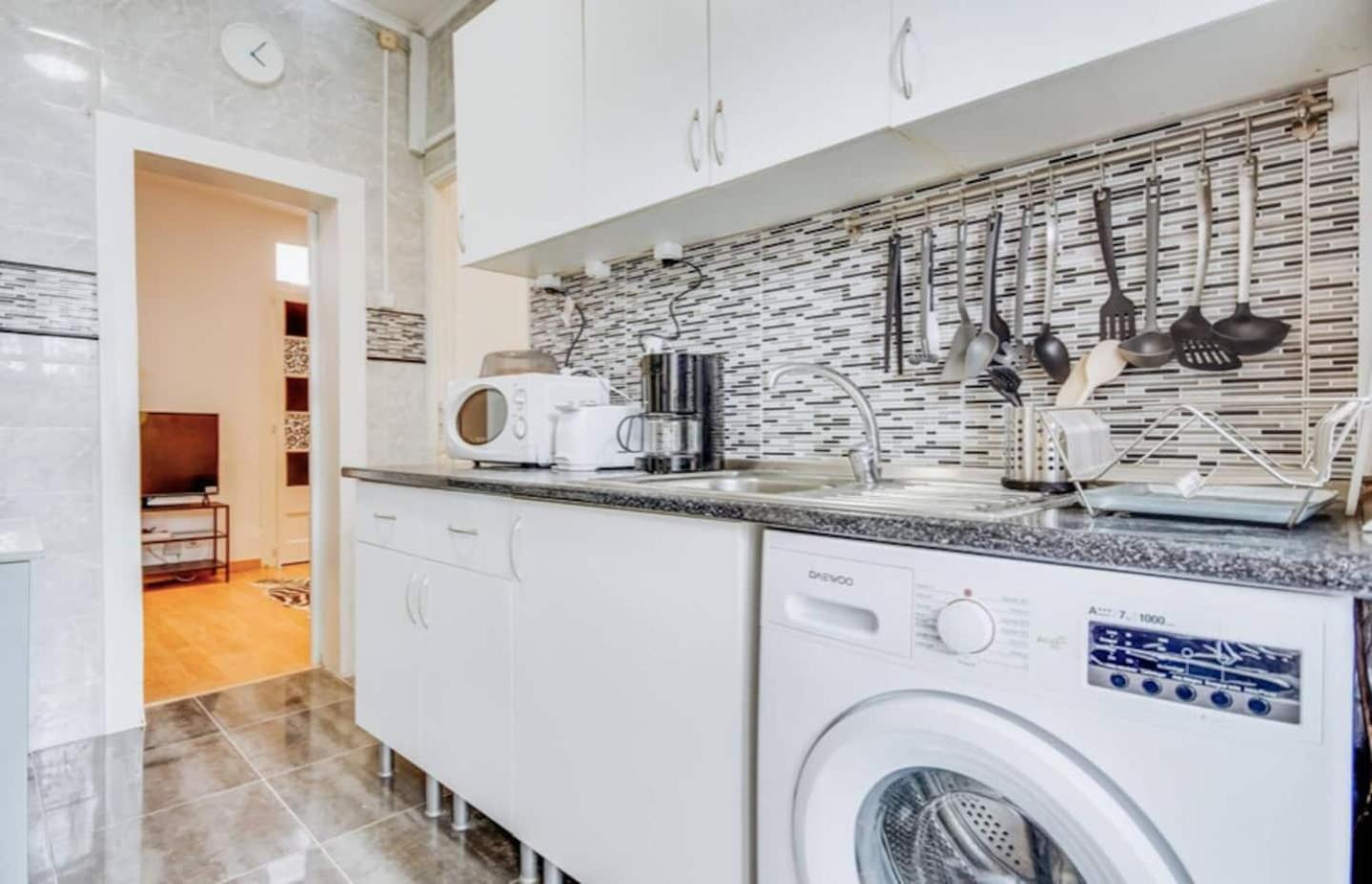 3 Bedroom Apartment In Baixa With River View Lisboa 外观 照片